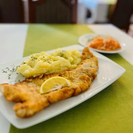 Gosciniec Kowalova * Mieroszow